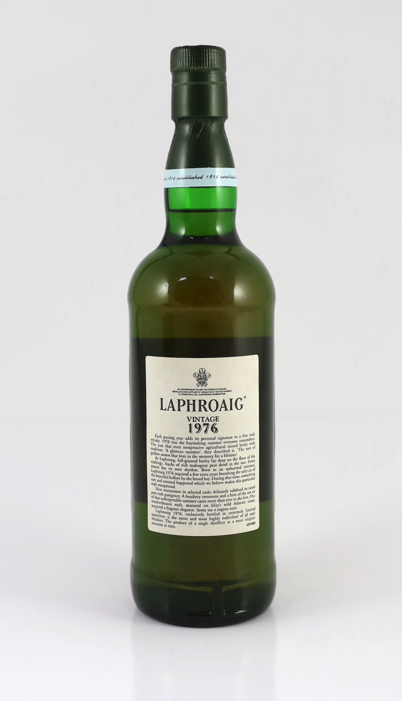 A bottle of Laphroaig Vintage 1976 Islay Single Malt Scotch Whisky, limited edition 3276 of 5400, 750ml, 40%, with original box numbered 3276/5400